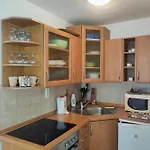 Rodinne Vlatka S Velkym Pozemkom