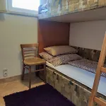 Rodinne Vlatka S Velkym Pozemkom *