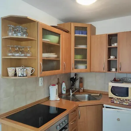 Rodinne Vlatka S Velkym Pozemkom