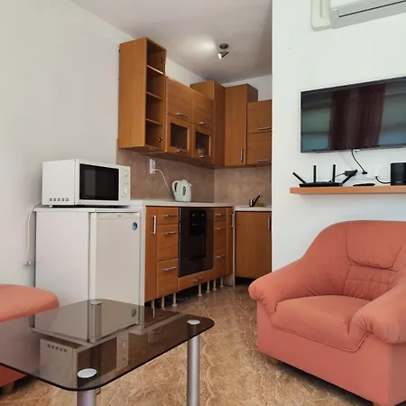 Rodinne Vlatka S Velkym Pozemkom Daire Kaluža