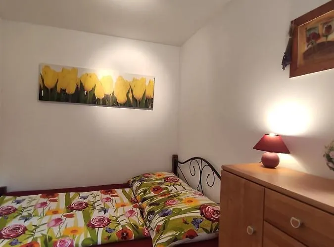 Rodinné Vlatka S Veľkým Pozemkom Appartamento *