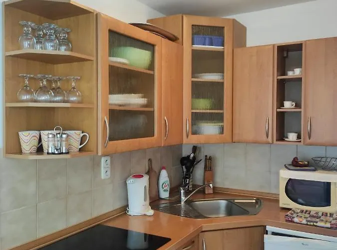 Rodinné Vlatka S Veľkým Pozemkom