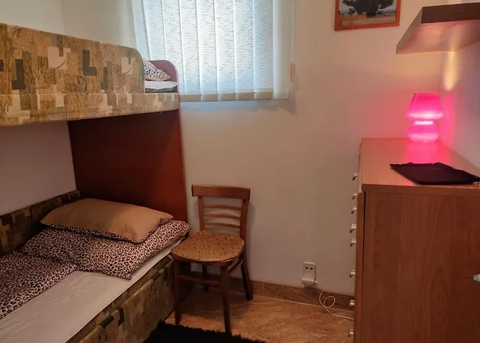 Rodinné Vlatka S Veľkým Pozemkom