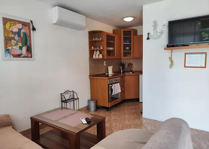 Appartamento Rodinné Vlatka S Veľkým Pozemkom Kaluža